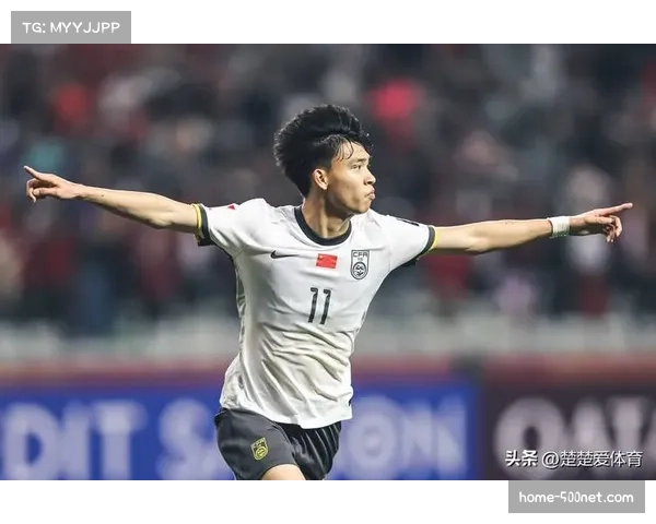 朗斯前锋爱德华补射破门,传射建功成本场比赛关键先生 朗斯前锋爱德华补射破门,传射建功成本场比赛关键先生