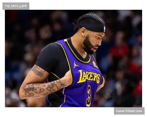 76人队场均6.4次盖帽位居球队盖帽榜首位防守端表现突出